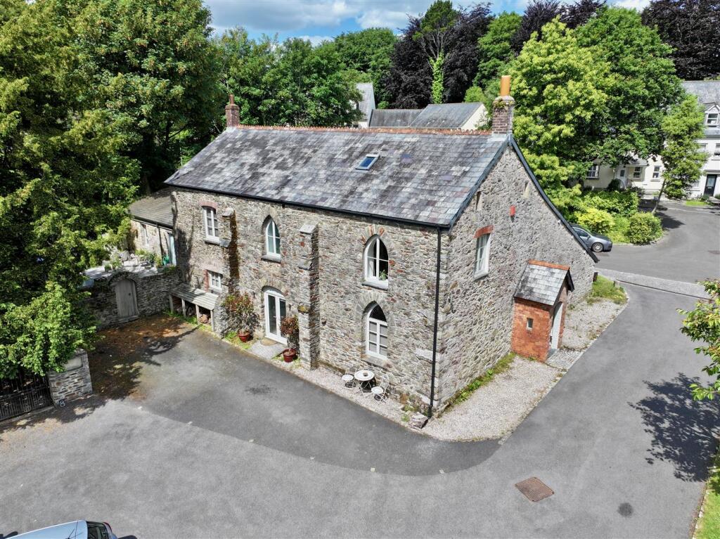 dji_fly_20250602_113246_0236_1748875243403_photo.j