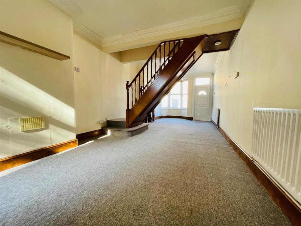 Through Lounge/Diner