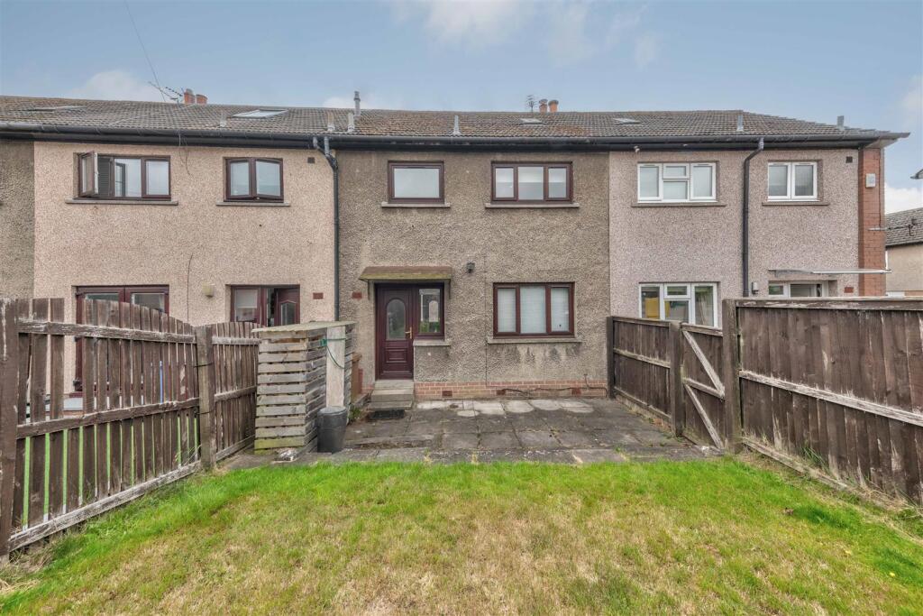 5 Strips of Craigie Place Dundee-10.JPG