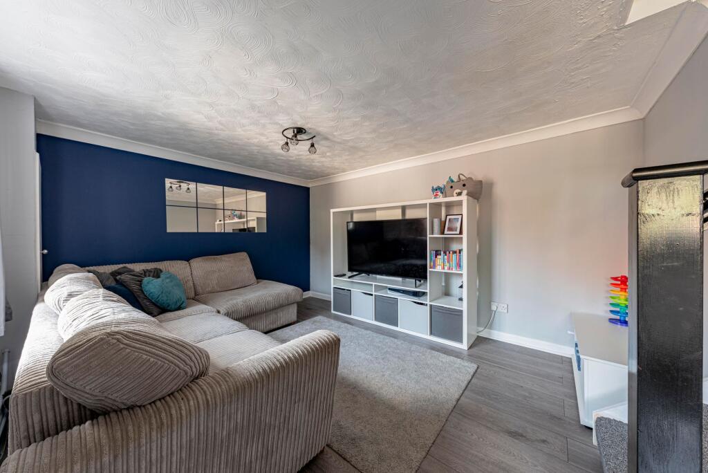 Living Room (3)