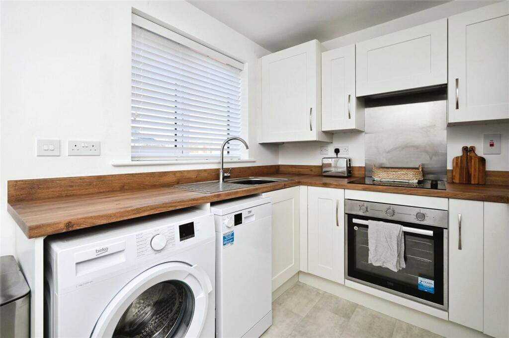 Kitchen - Dining Roo