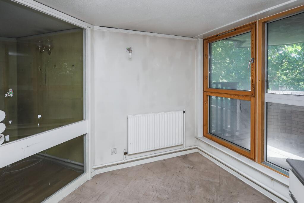 11 Whistler Walk, World's End Estate, Chelsea, London, SW10 0EP