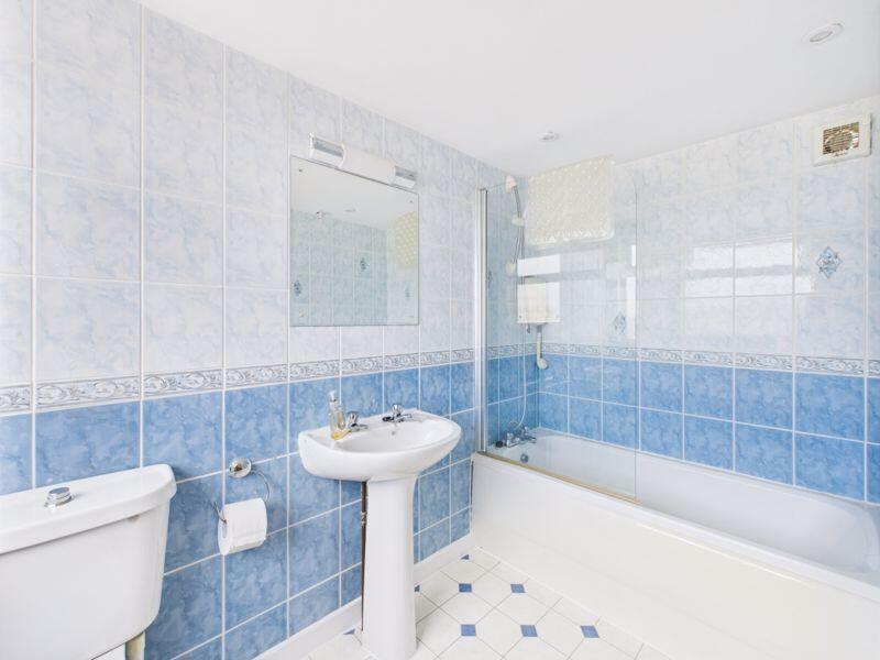 First floor bathroom 