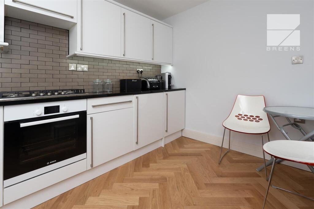 8 Belmont Close_0019.jpg