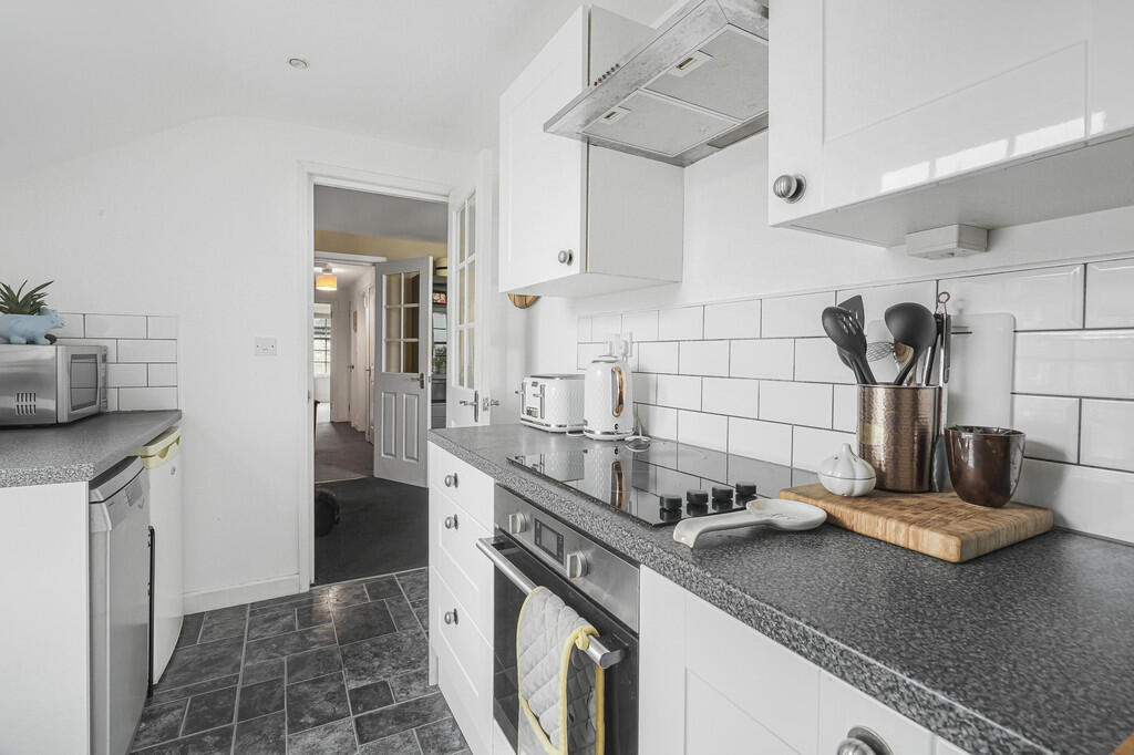 Flat 3, 23 Waggon...