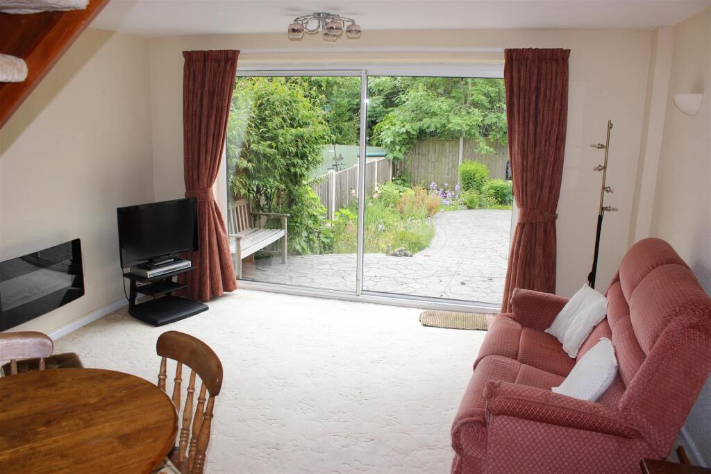 Rear Lounge Dining Room