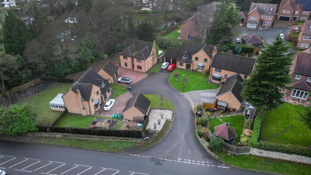 23 Done Treeneuk Close