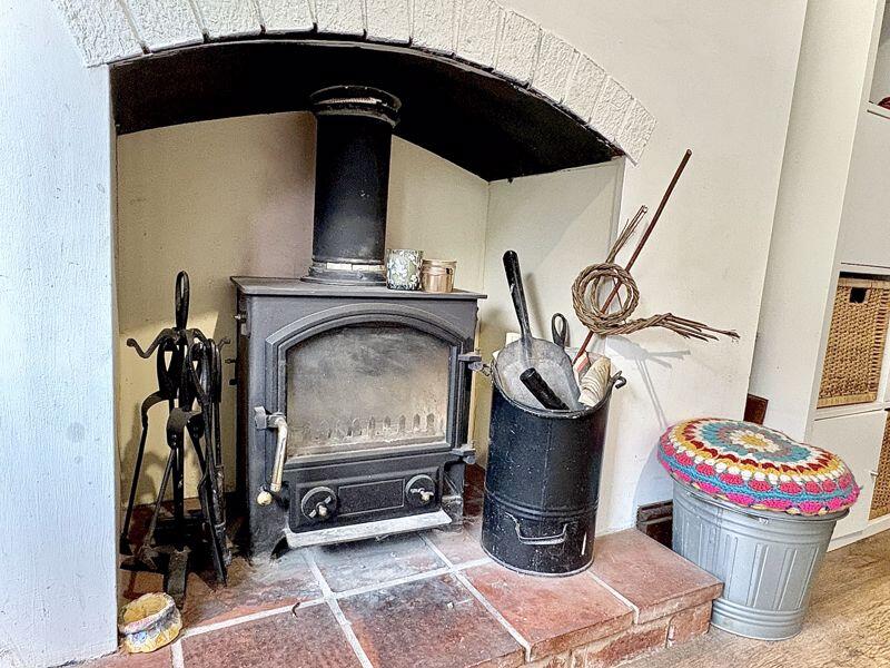 LOG BURNER