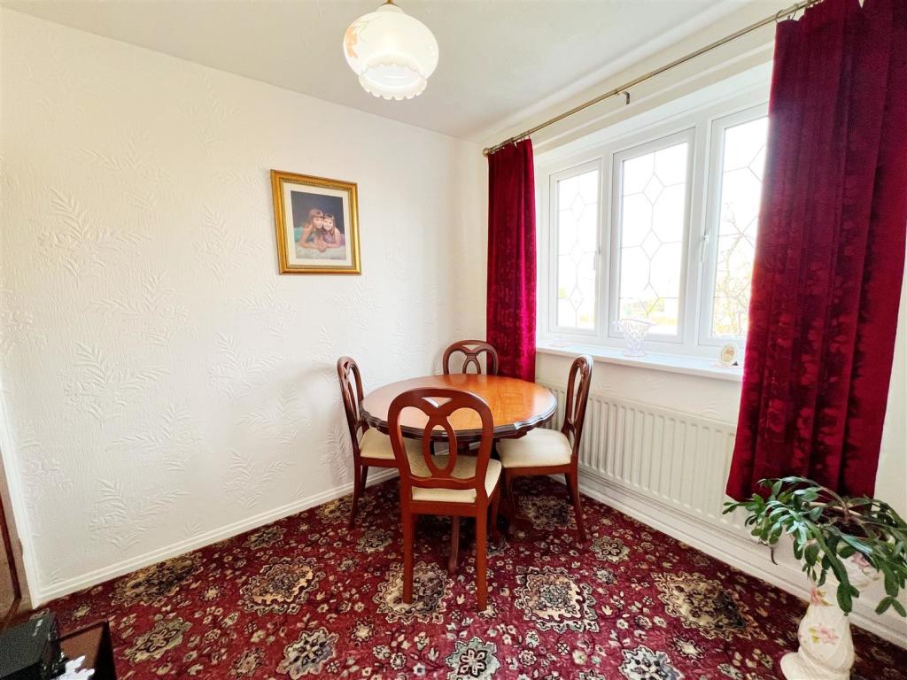 Dining Room 2.jpg