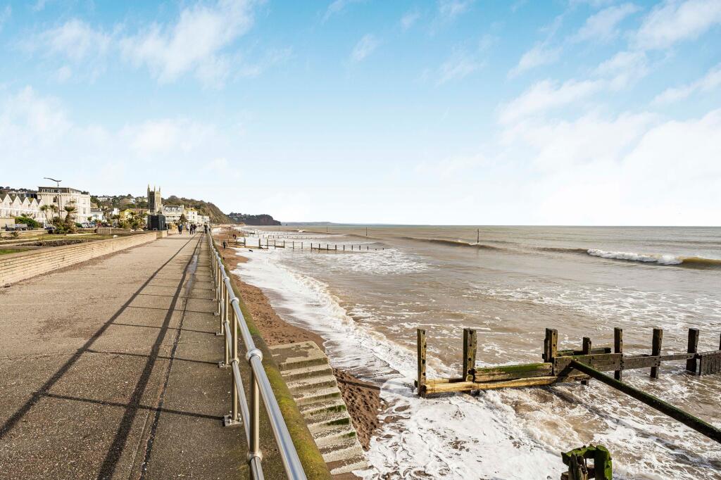 Teignmouth beach close by