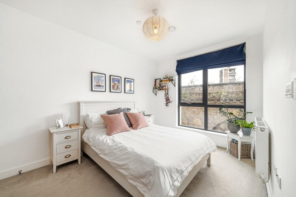 Bedroom.JPG