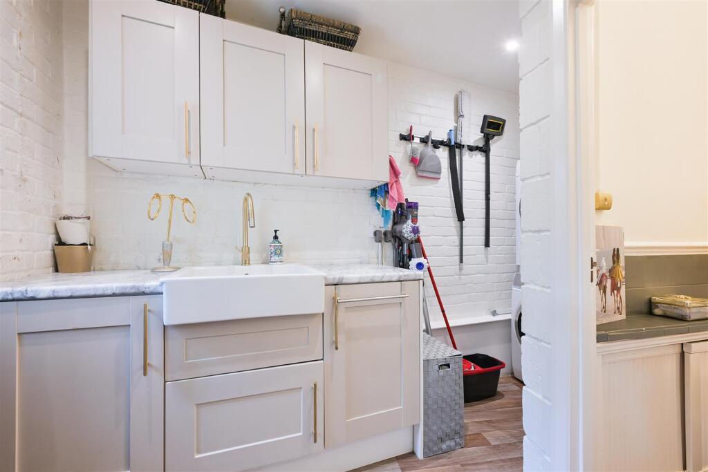 REIGATE ROAD, 1500- (8).jpg