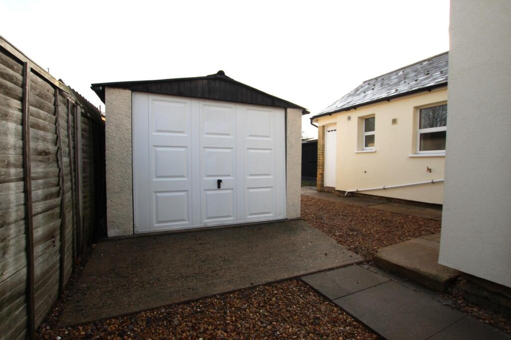 Garage.JPG