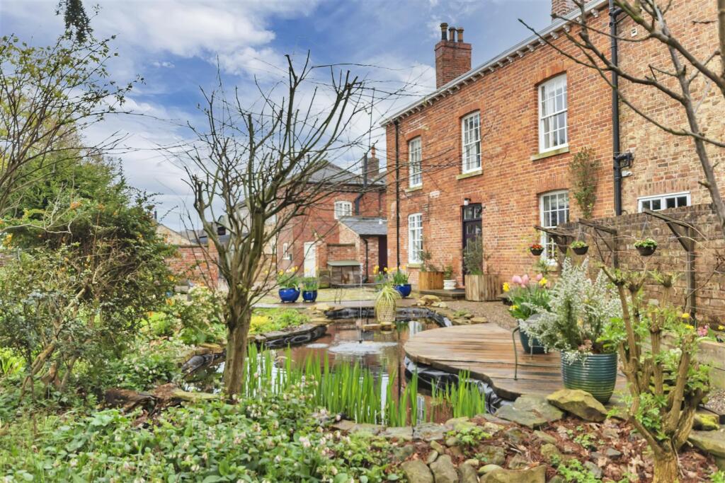 Additional Photograph