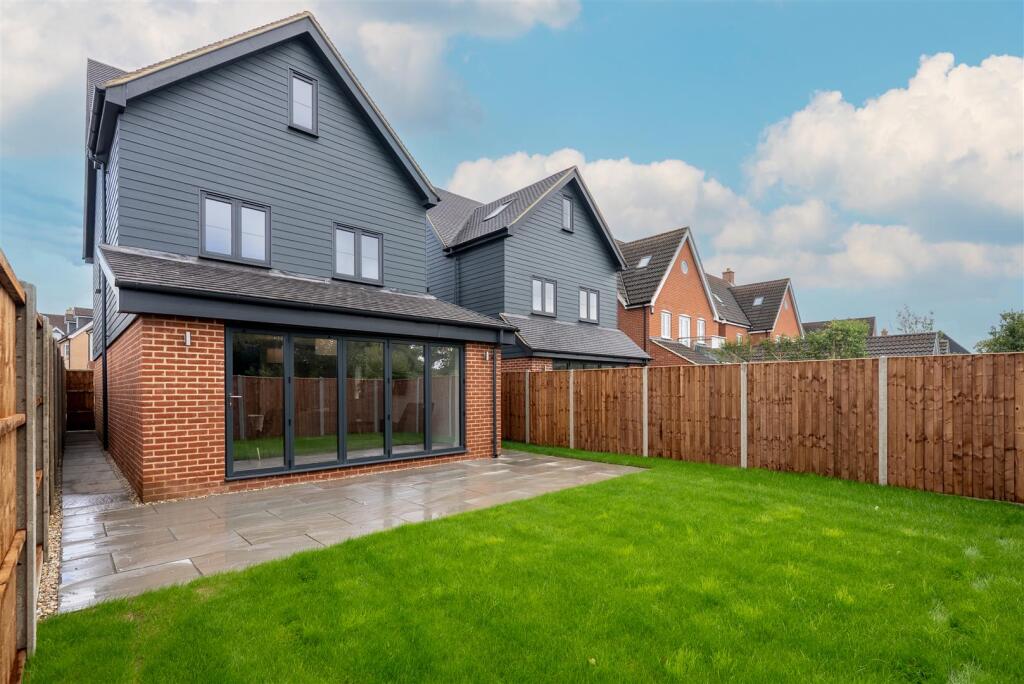 Clarke Close-25-1.jpg