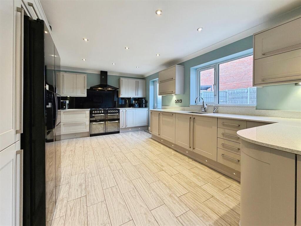 3d123a3e--42B6-8684-B00355A5F5C2-66107-00001A99C5C