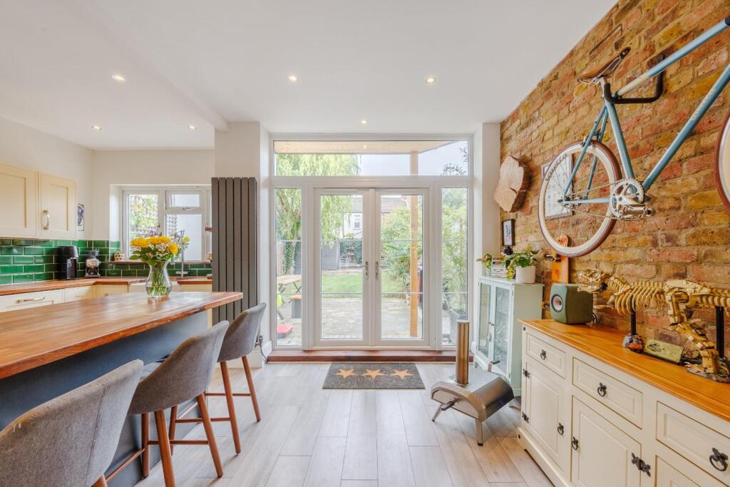 Kitchen / Diner
