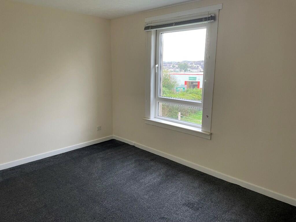 Bed 1. 4.4m x 3.4m
