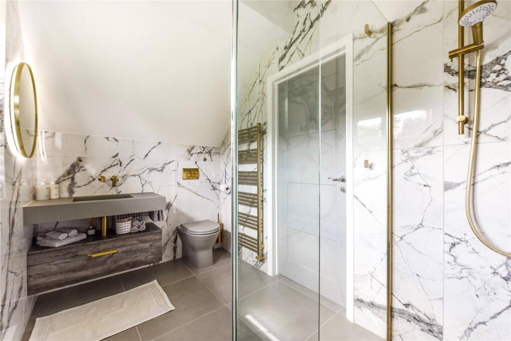Ensuite