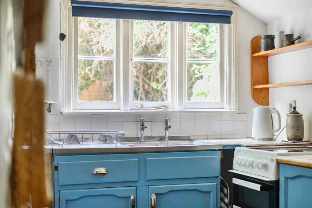 37-6821ce9e6947a-...