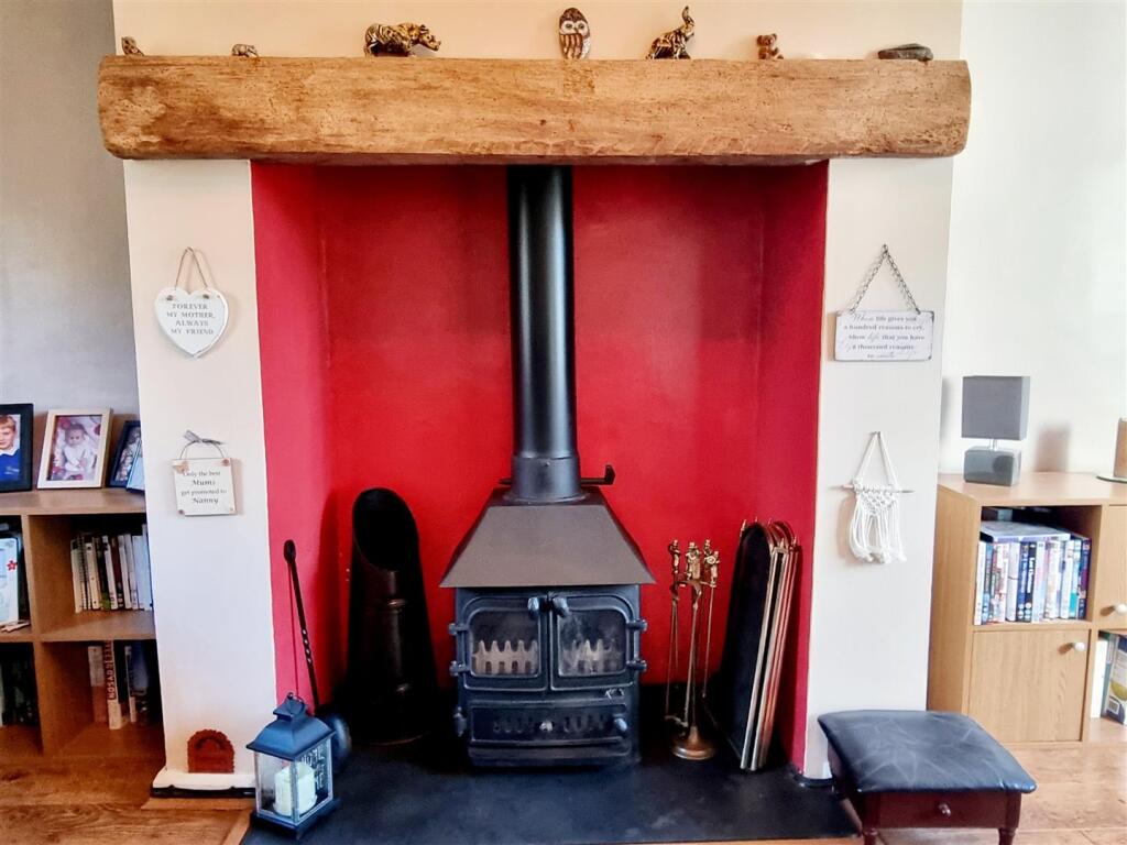 Fireplace.jpg