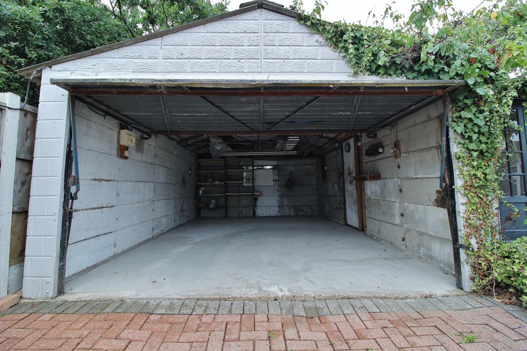 Double Garage