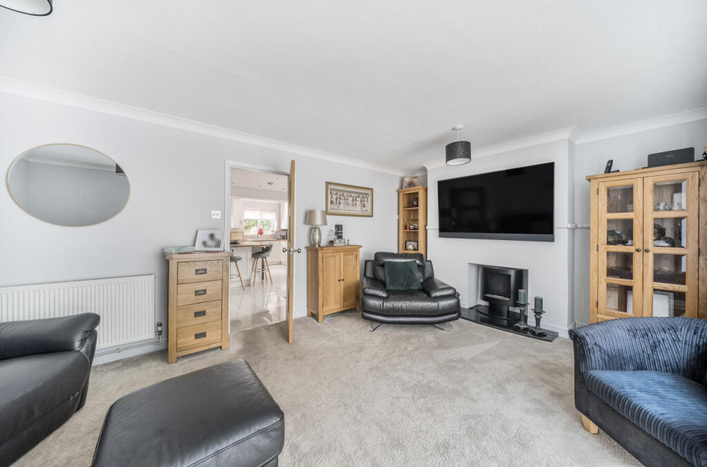 1330226-7-68873db...