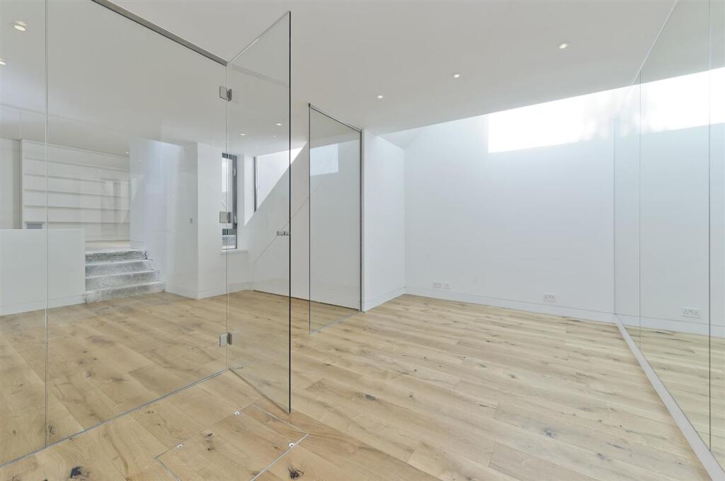 2 finstock rd-9128.jpg