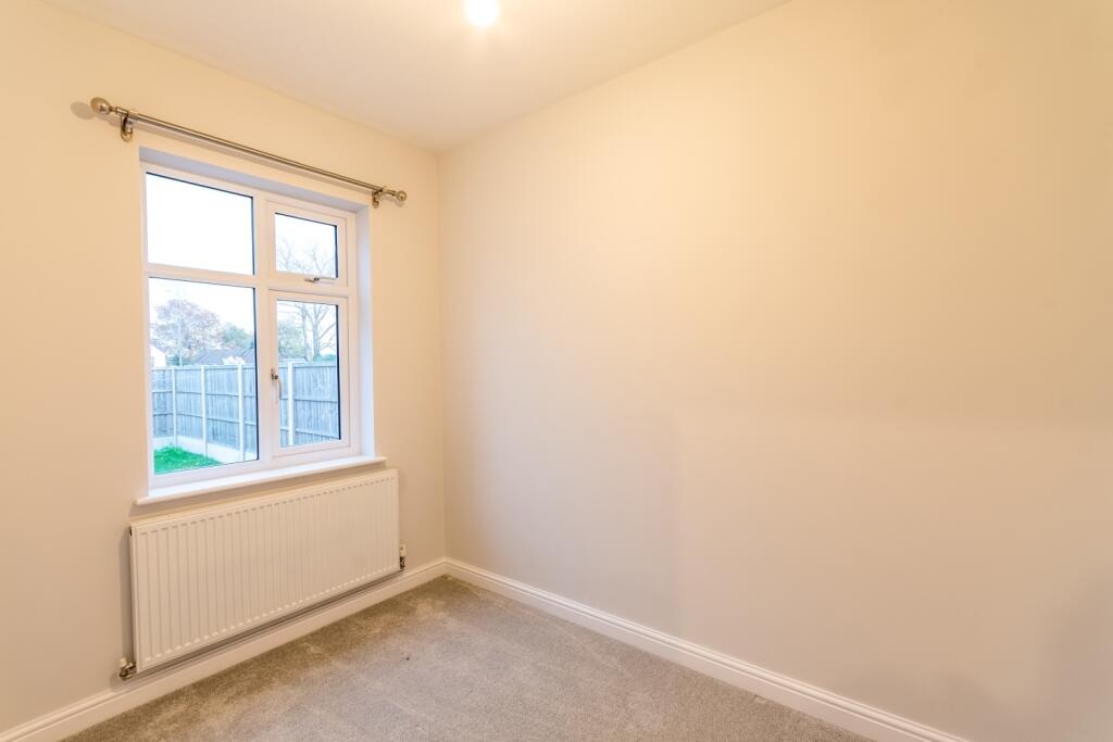 EweMove Estate Agent Scunthorpe - Bathroom 3
