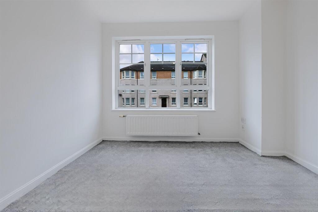 room 4.jpg