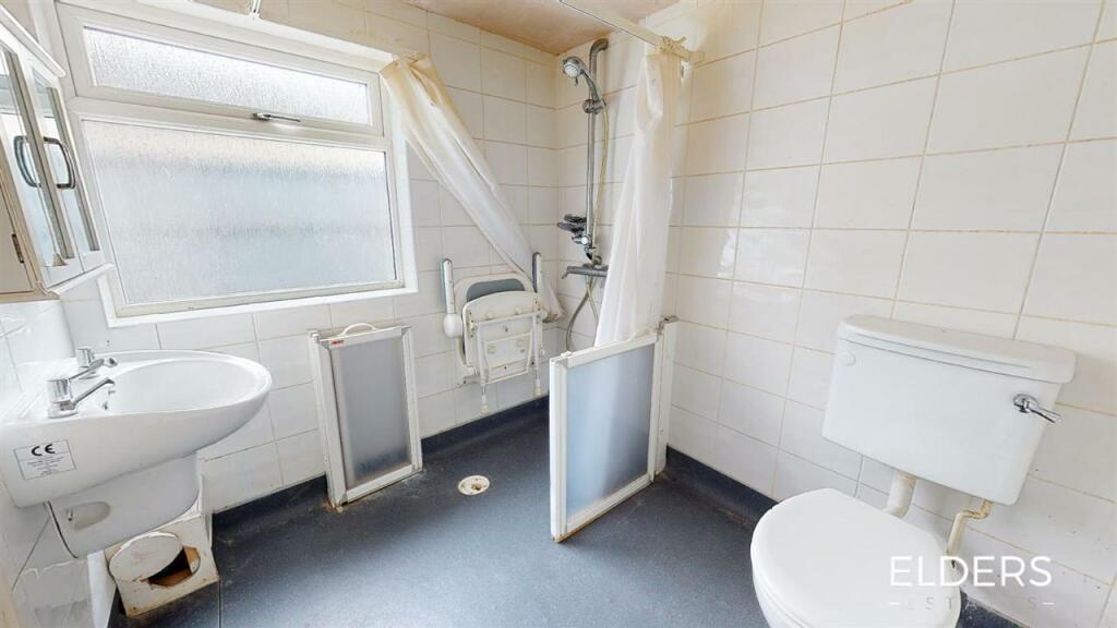 DOWNSTAIRS WET ROOM