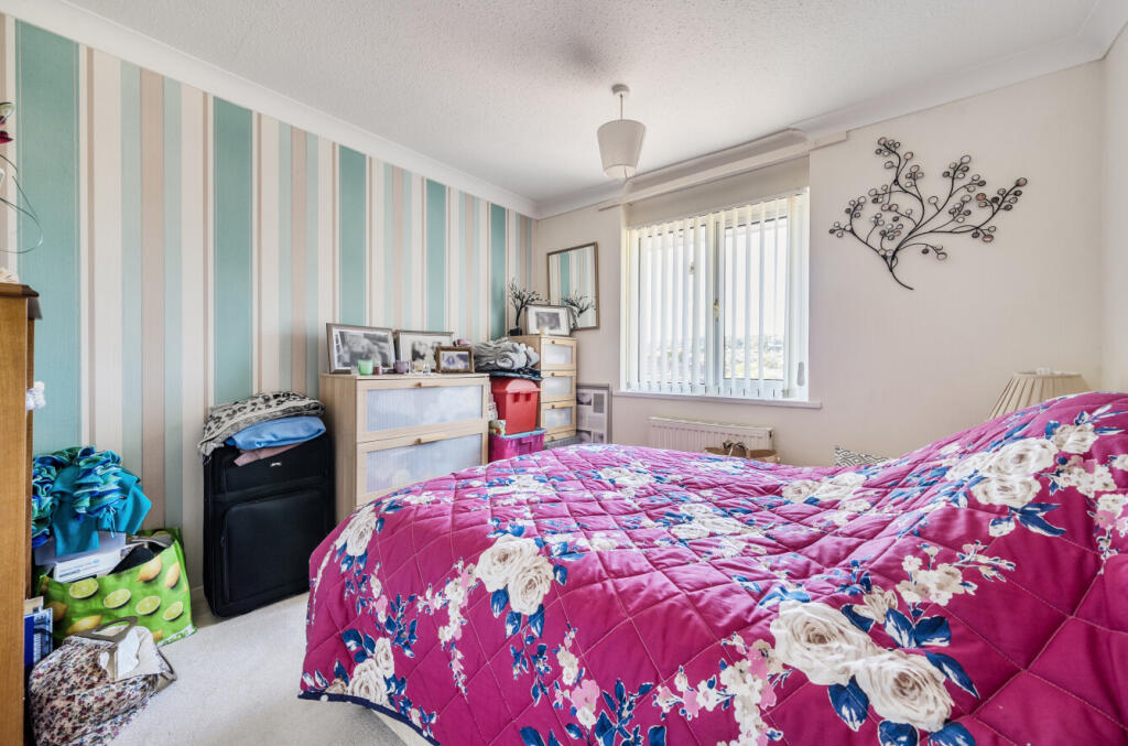 1354358-10-68d294...