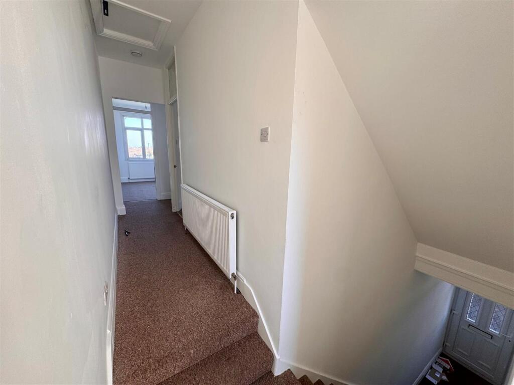 Hallway.jpg