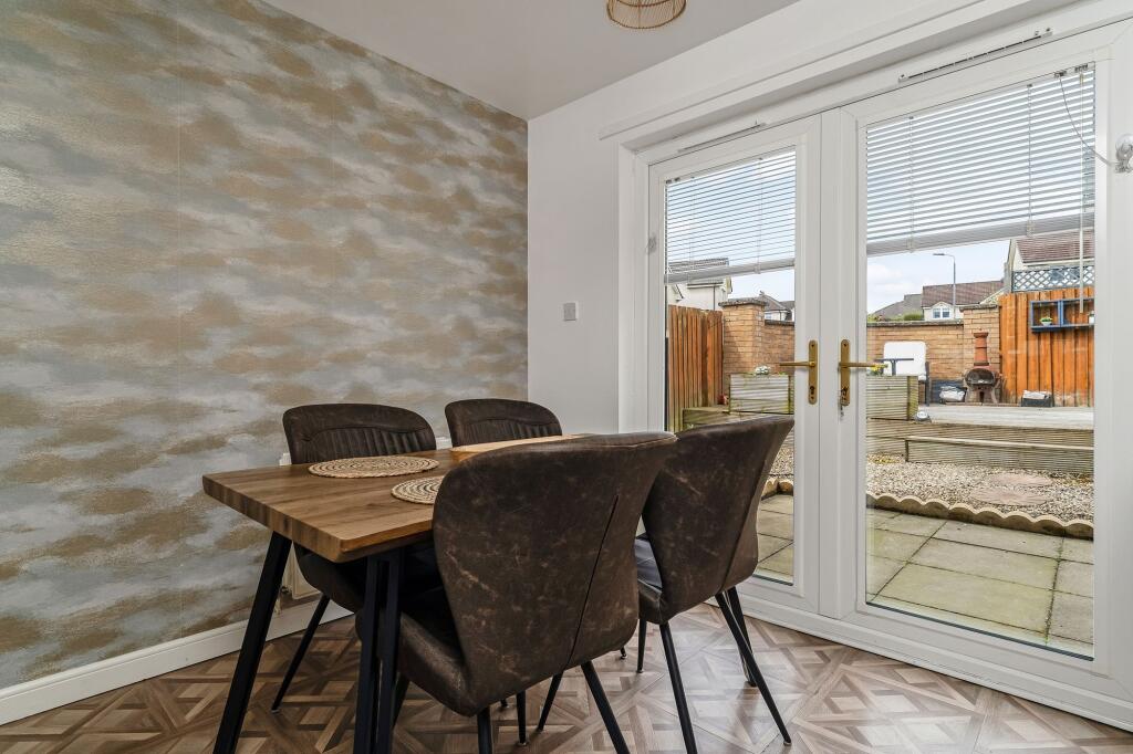 Kitchen/Dining Area