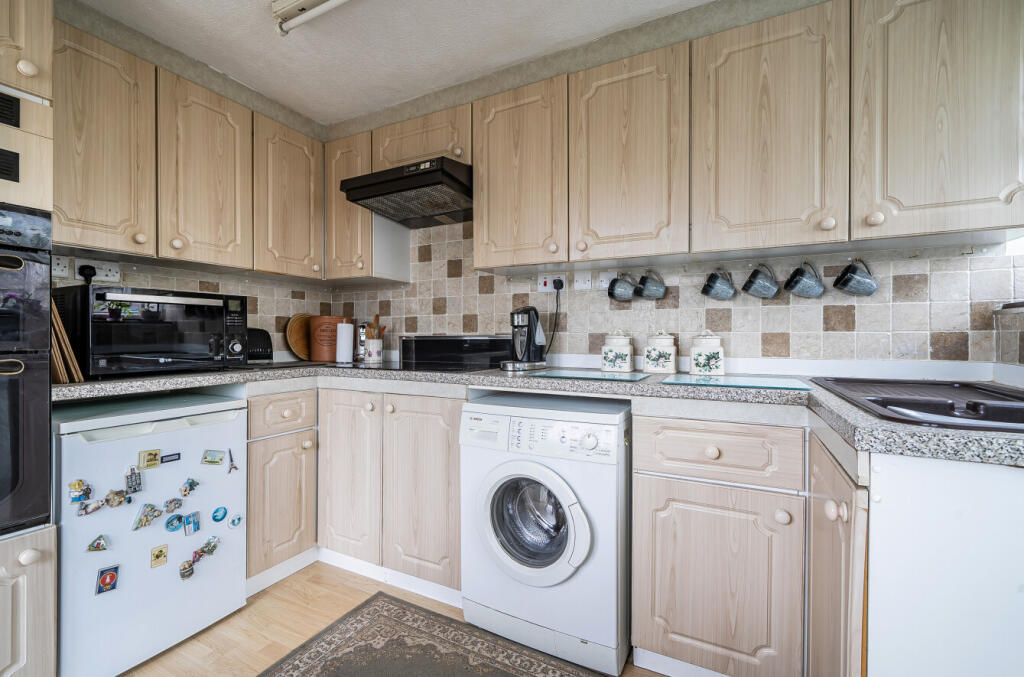 1395236-11-694a75...