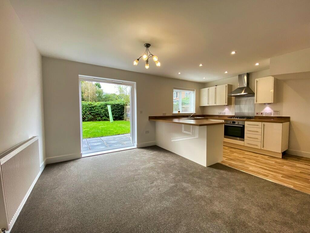 Photo 09-10-2024,...