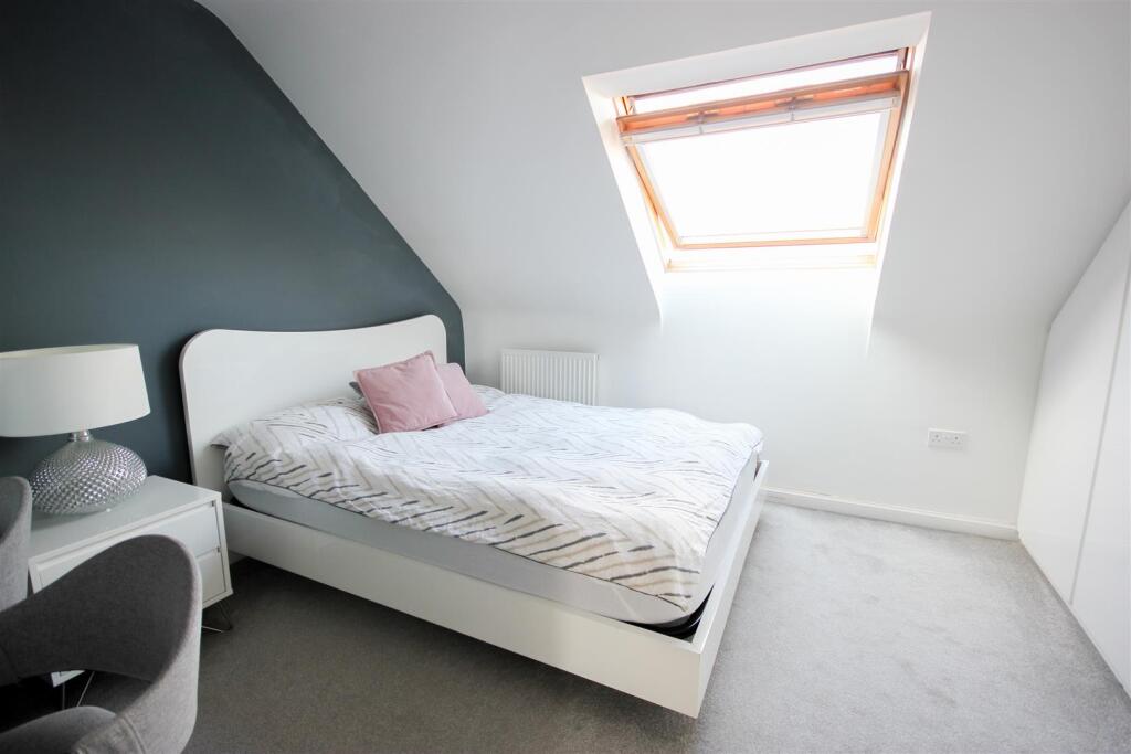 bed 3.JPG