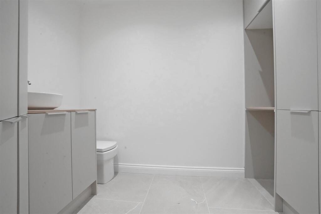 Cloakroom / Utility Room