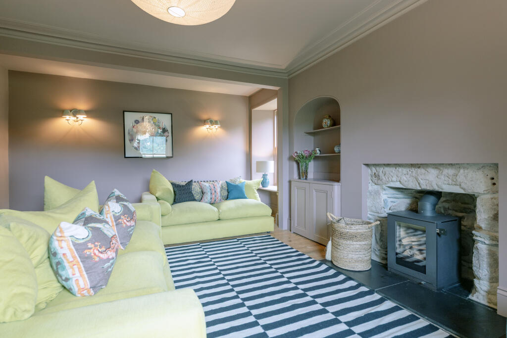 Lounge 3