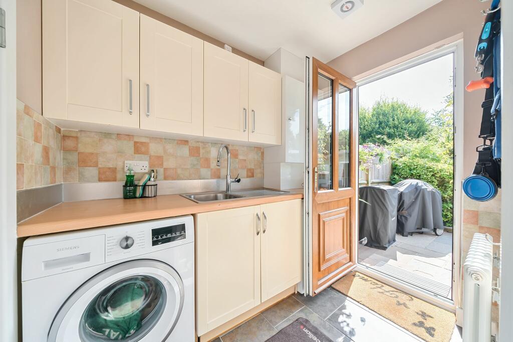 Utility Room (1)