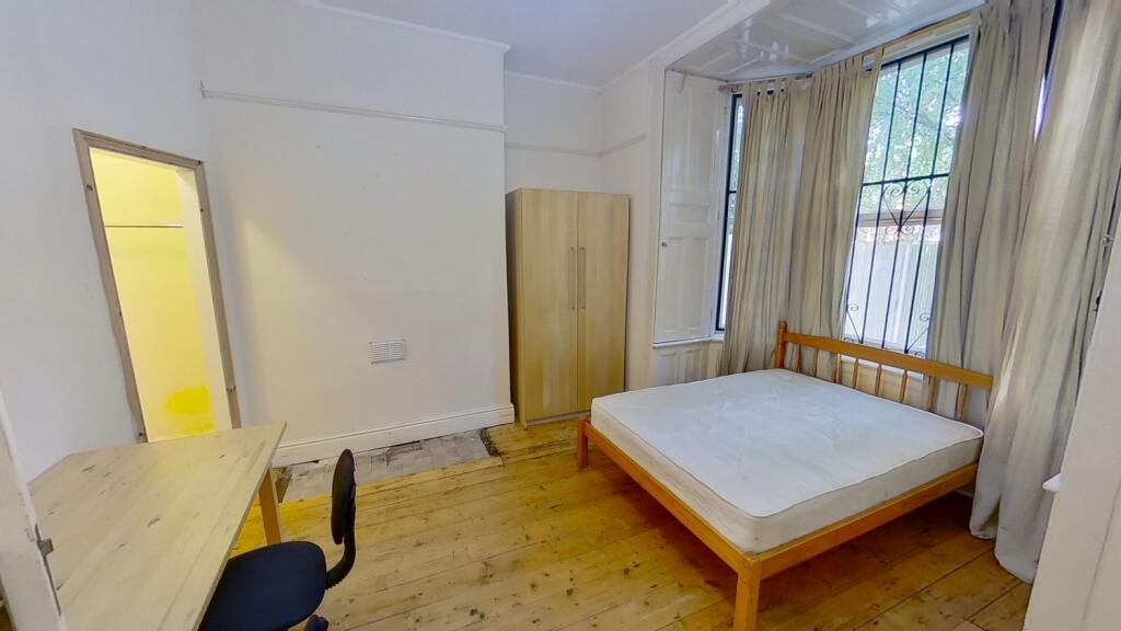 2-Colville-St-08042022_085925