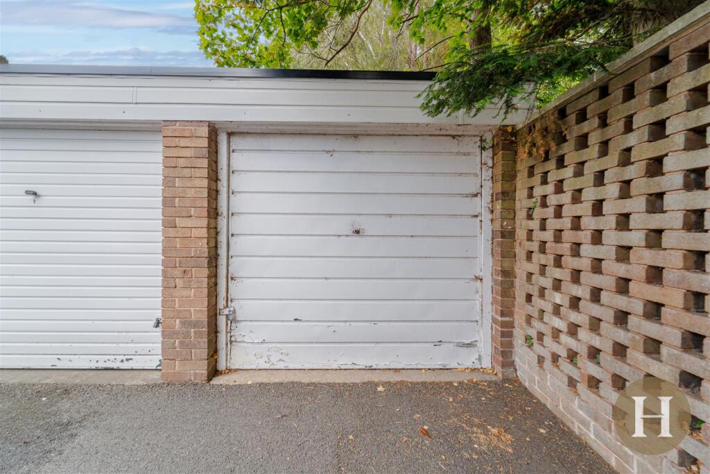 Hadleigh Estate Agents-26.jpg
