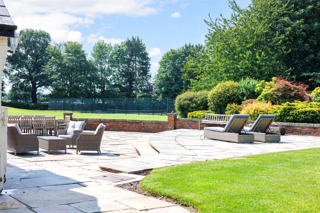 Terrace &amp; Gardens