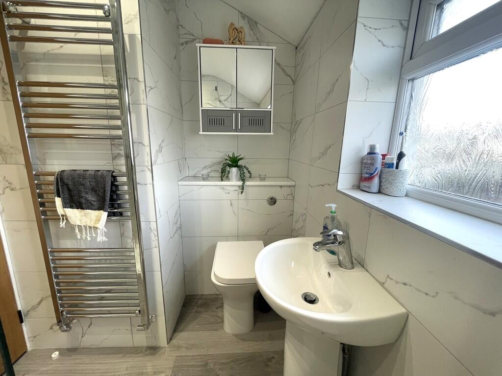 bathroom 2 use