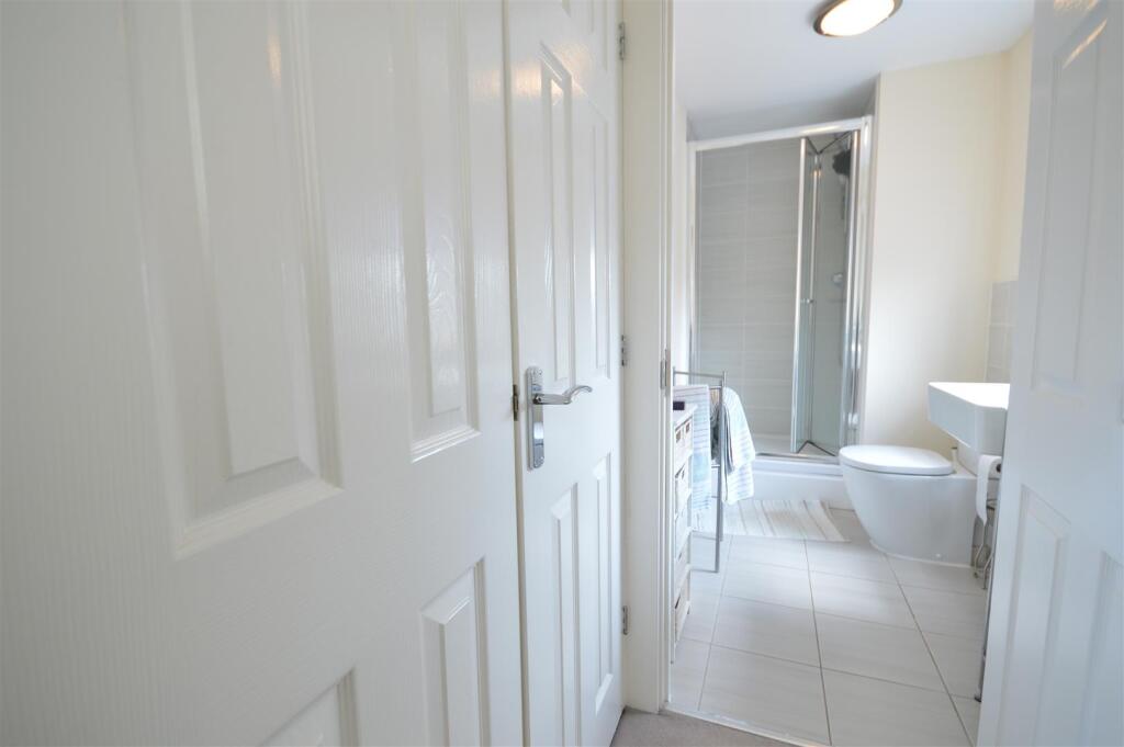 dressing room/en-uite