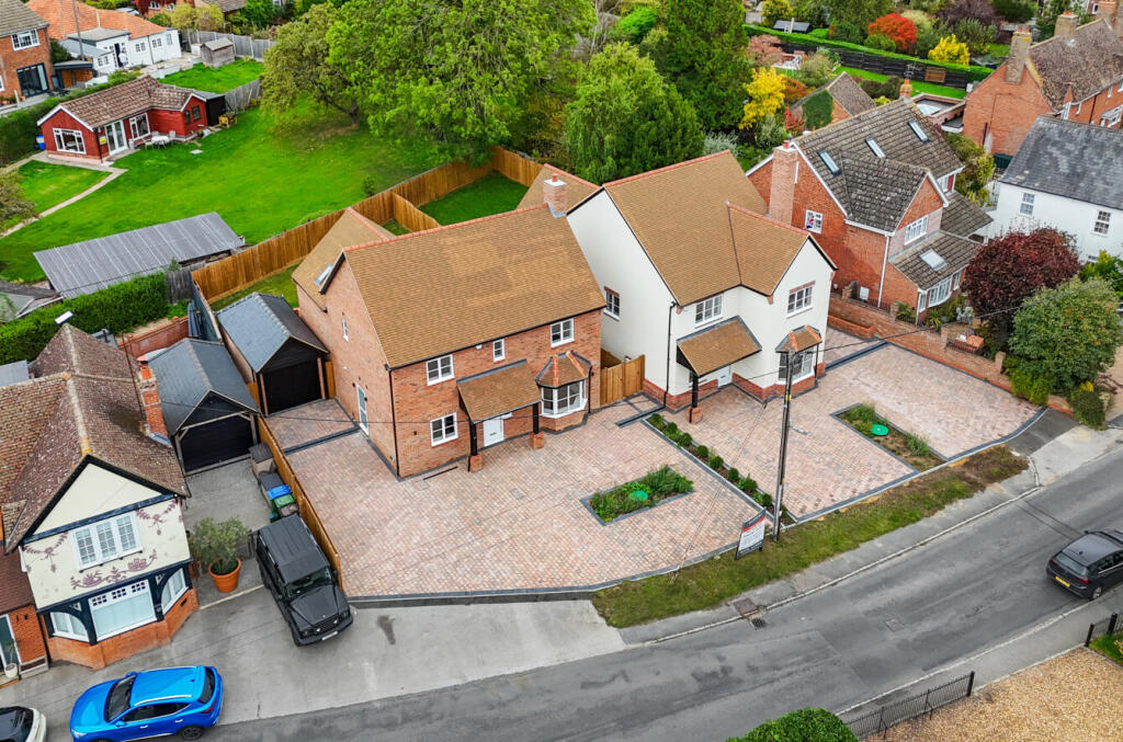 1363819-3-68e5140...