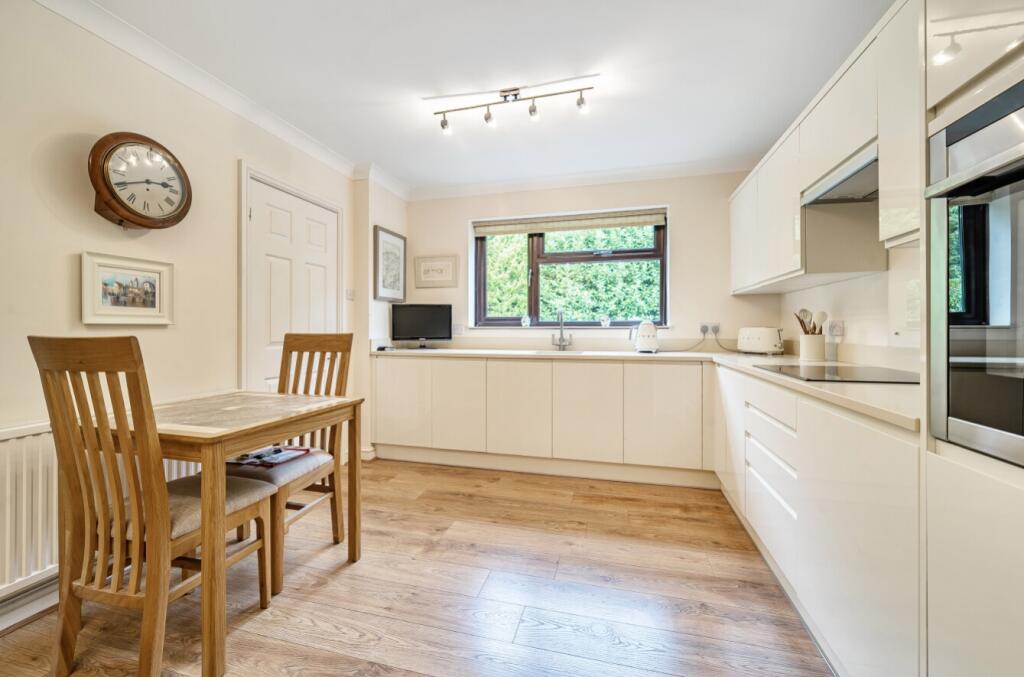 1327476-16-687946a320f9b