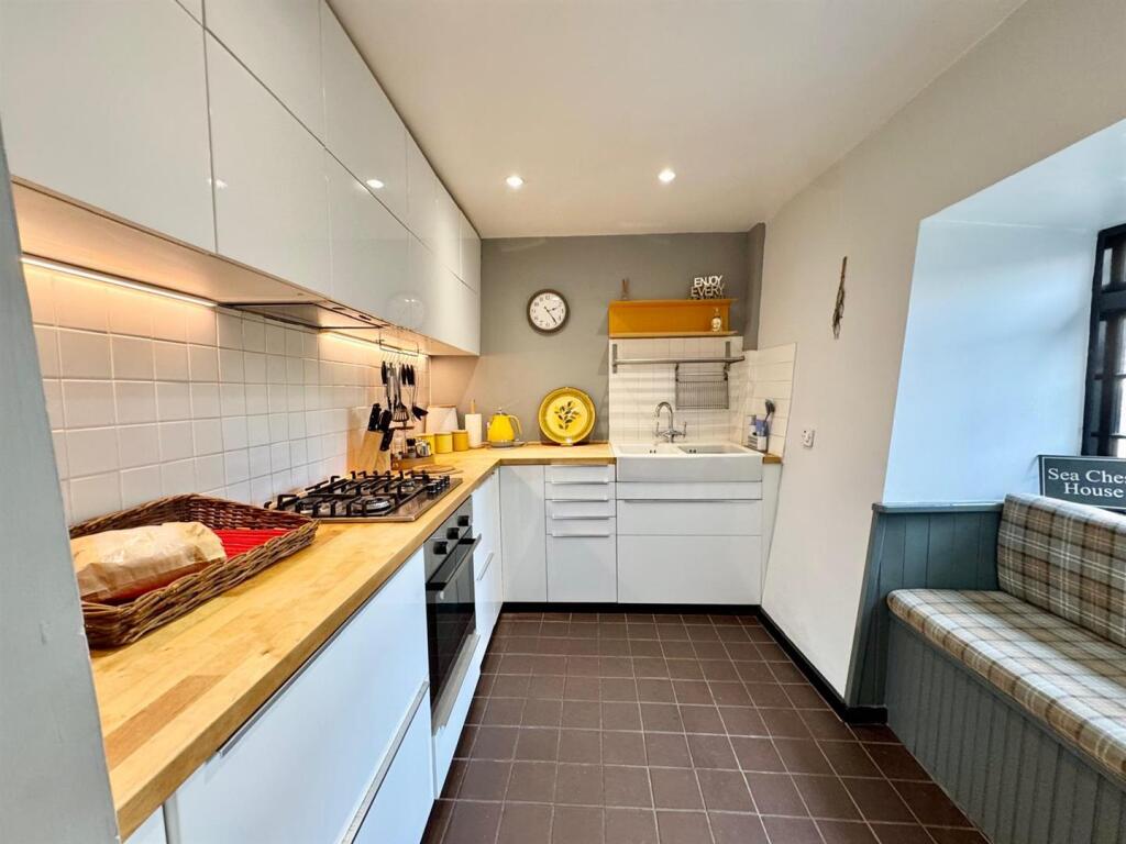 PHOTO-2025-10-11-10-18-39 (37).jpg