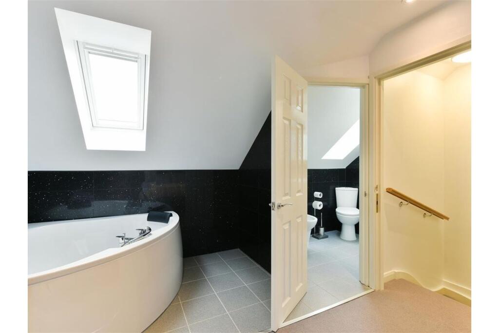 En-suite One