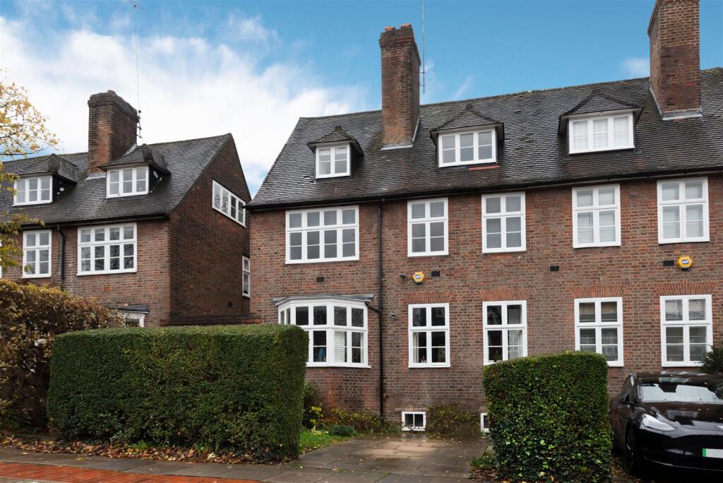 Rotherwick Road, NW11